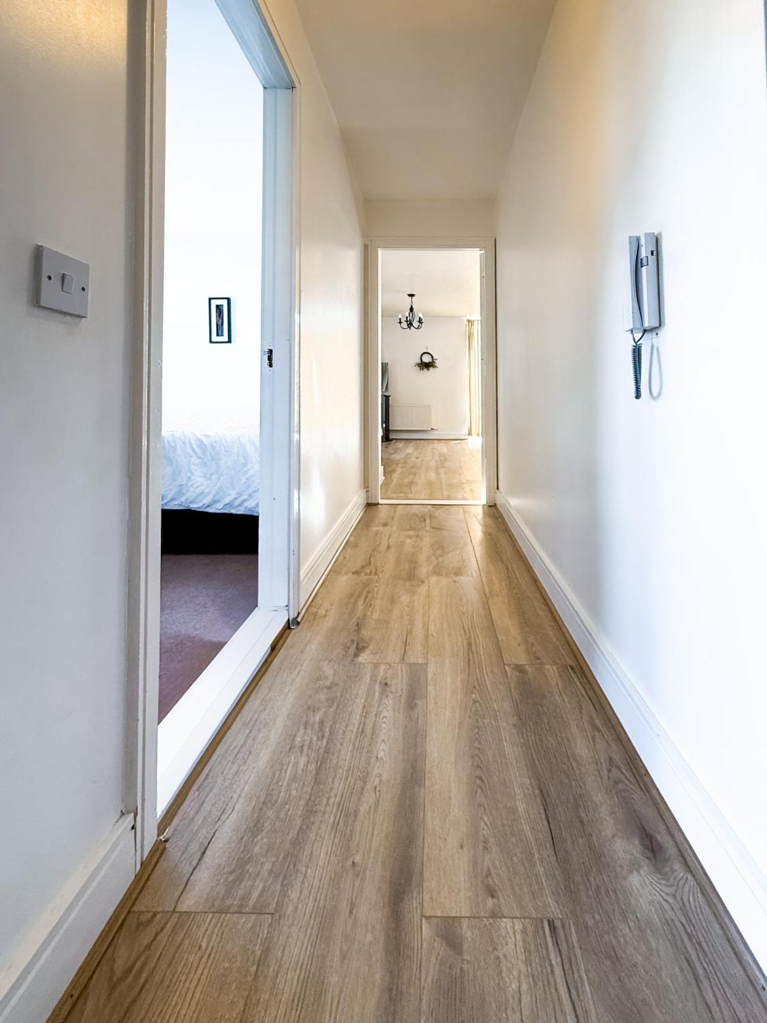 Skyview Retreat Spacious Comfort 卢坎 外观 照片